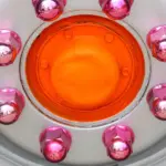 Hvordan kan jeg undgå at beskadige bolte og møtrikker ved brug af et topnøglesæt?